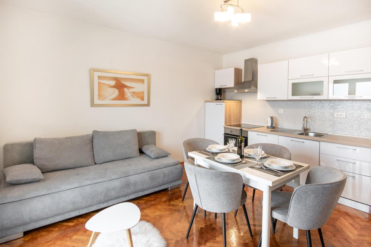 Apartments Villa Luce Makarska Eksteriør billede