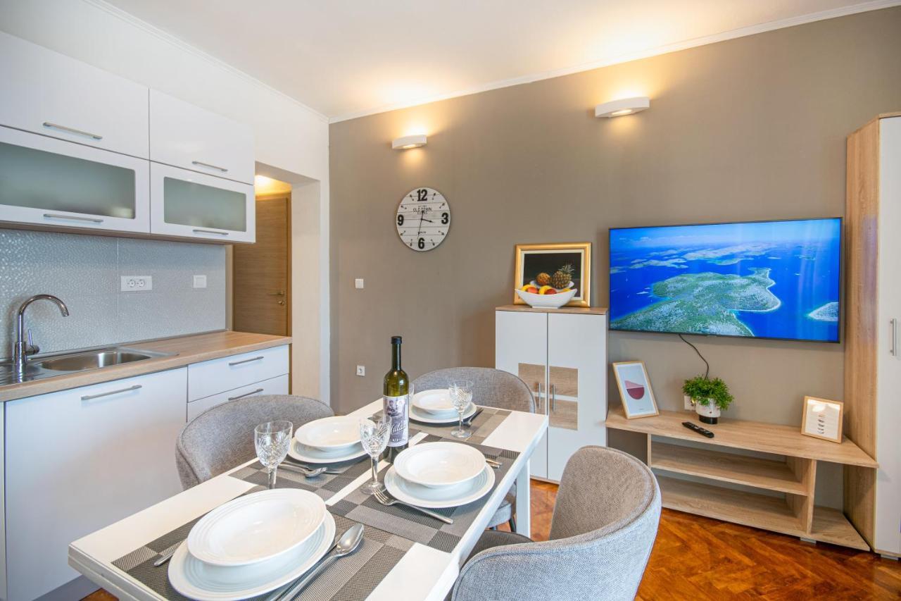 Apartments Villa Luce Makarska Eksteriør billede